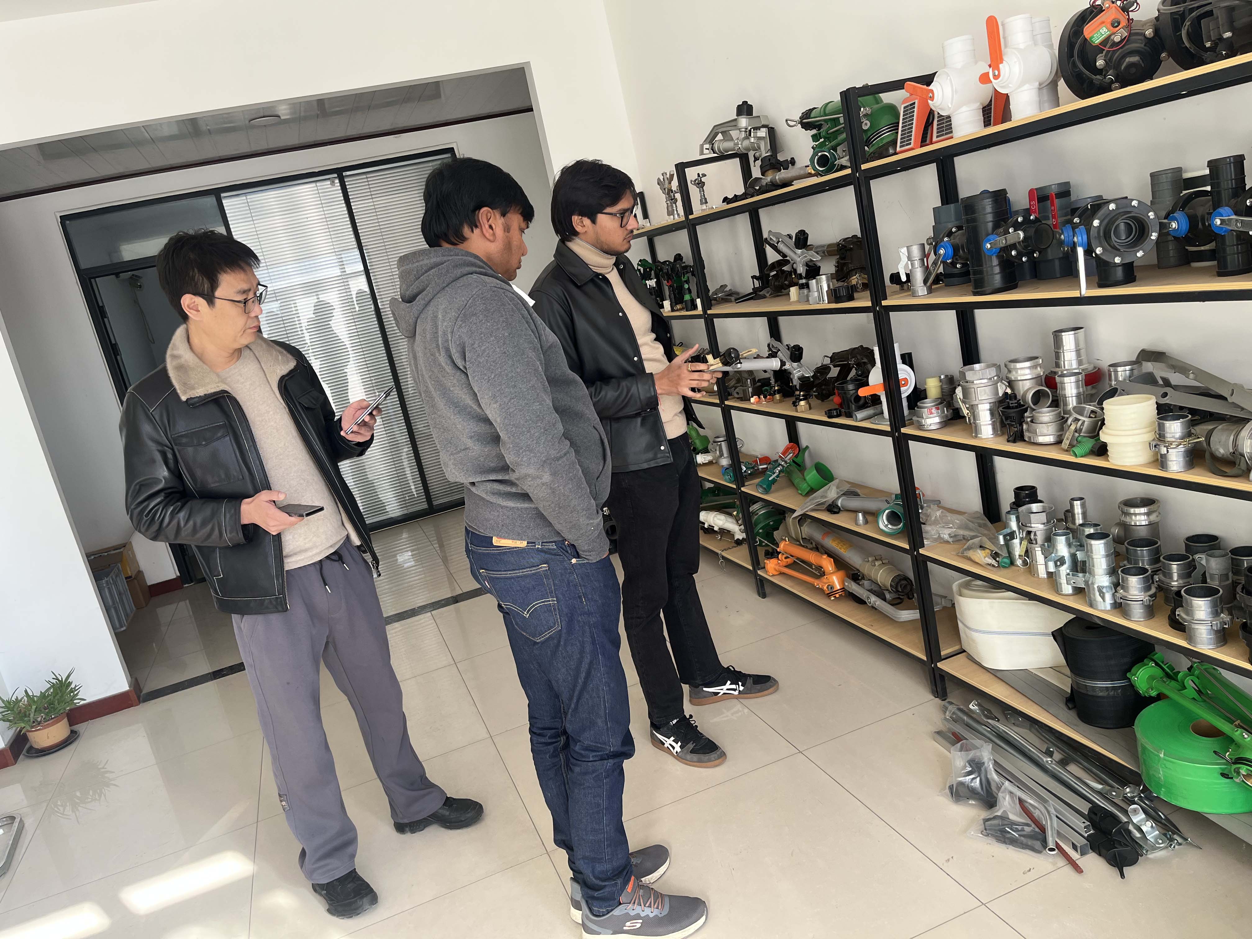 长寿NS40 涡轮喷枪获客户青睐 洽谈批量合作